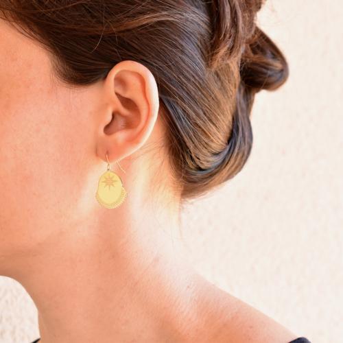 Boucles d'oreilles ZAG pendentif dentelle dorée