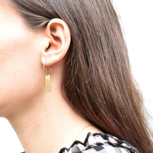 Boucles d'oreilles ZAG mini créoles dorées asymétriques